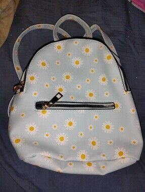 Light Blue Daisy Mini Backpack with Front Zip Pocket
